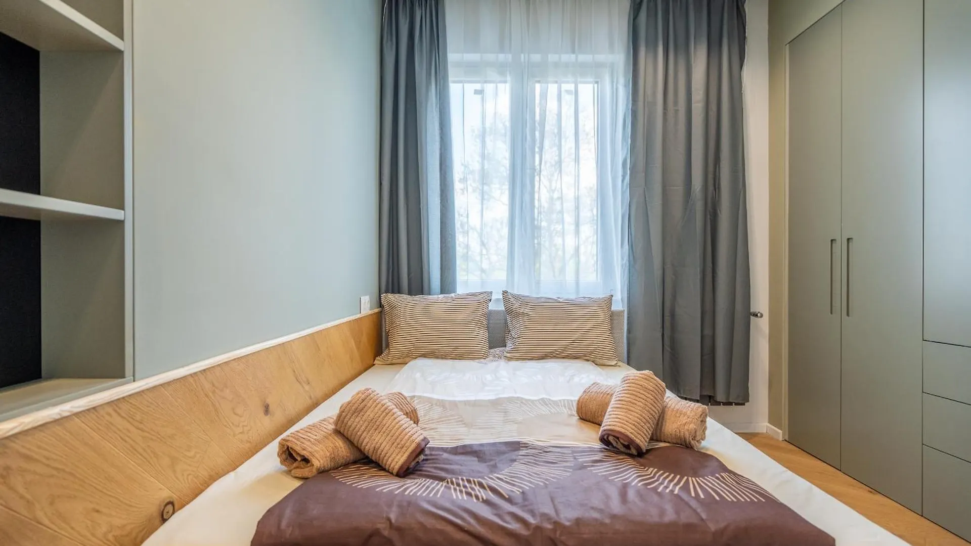 2Bdr District Apartment Sofia 0*,