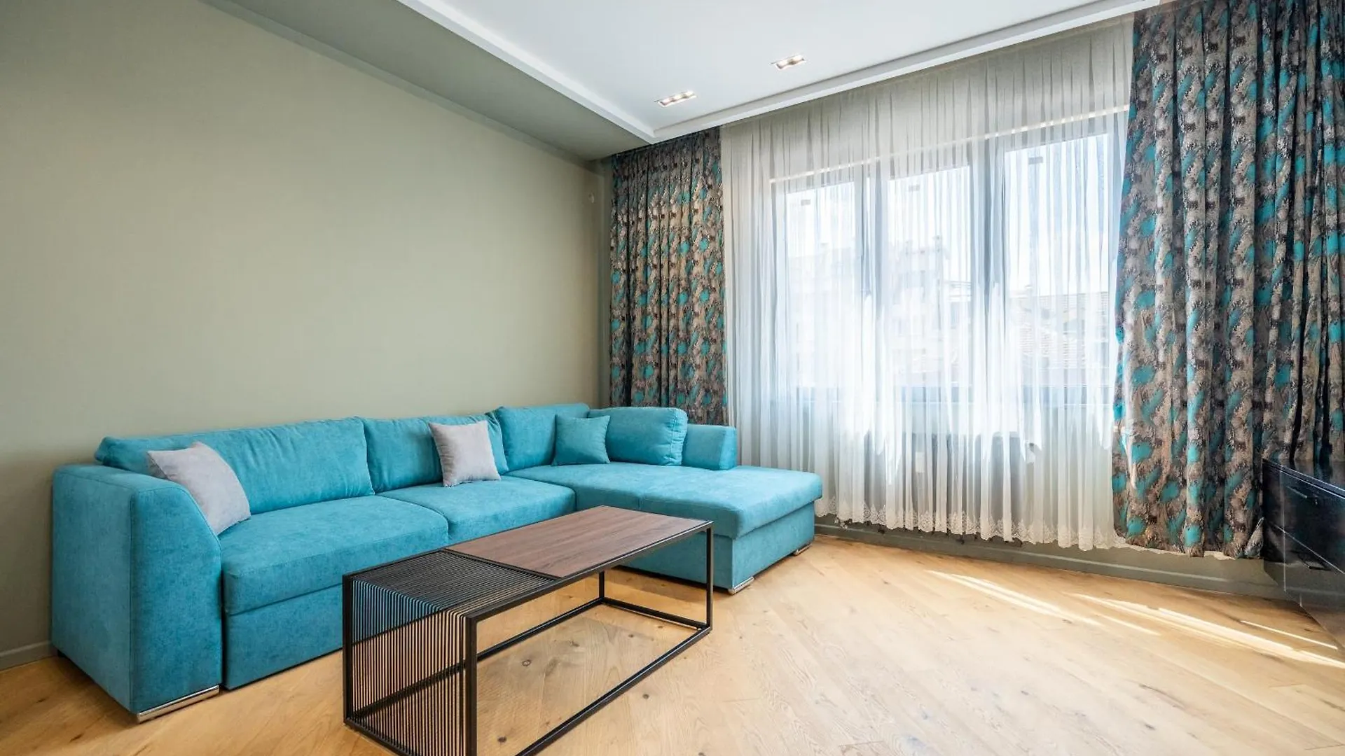 2Bdr District Apartment Sofia